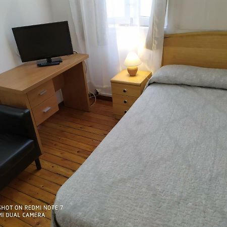 Hostal Bayon Леон Екстериор снимка