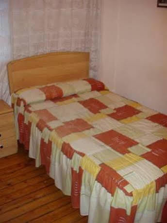 Hostal Bayon Леон Екстериор снимка